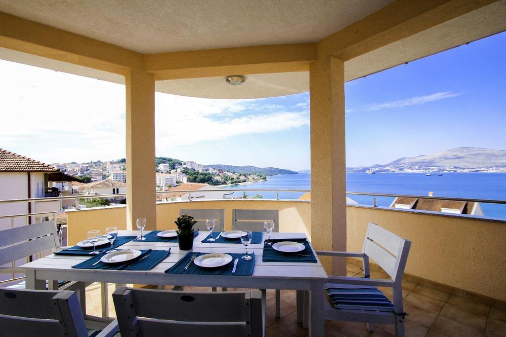 Apartments Zlatka Trogir Oda fotoğraf